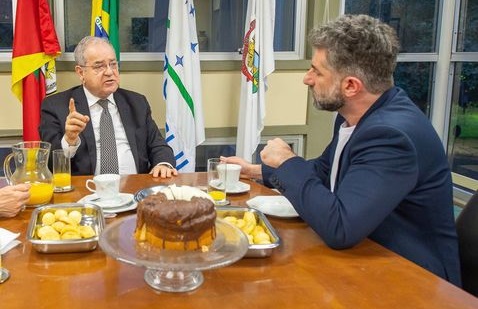 Para se aproximar da imprensa, Câmara de Porto Alegre lança ‘Café com o Presidente’