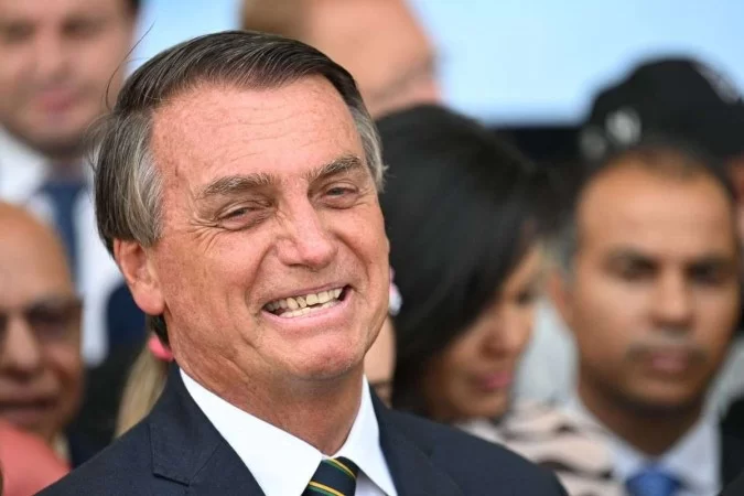 Bolsonaro anuncia programa ‘reciclado’ da Caixa para renegociação de dívidas