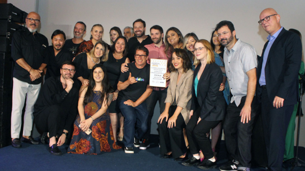 Zero Hora recebe honraria de veículo impresso no ‘Prêmio Colunistas do Sul 2022