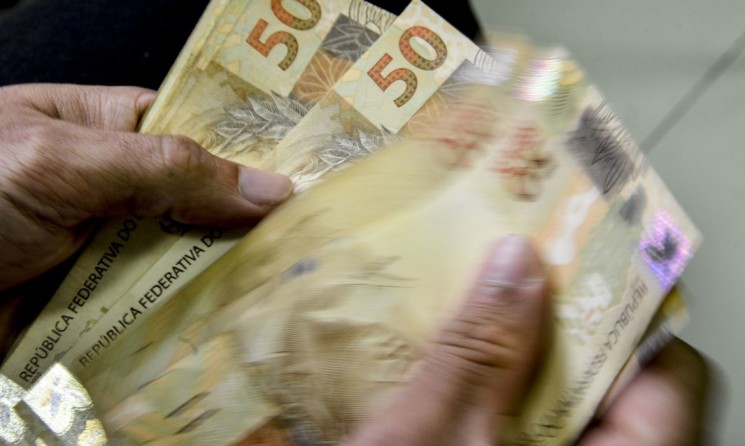 Salário mínimo de R$ 1.320,00 começou a valer neste domingo