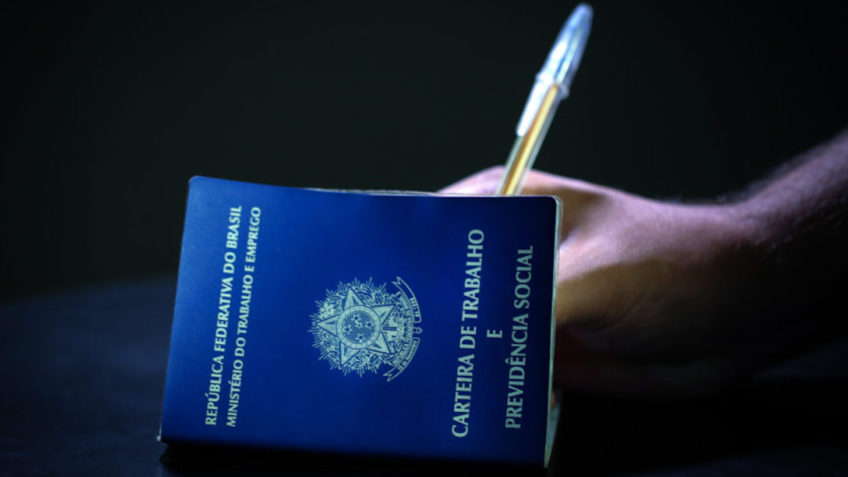 Governo adia obrigatoriedade de condenações trabalhistas no e-social