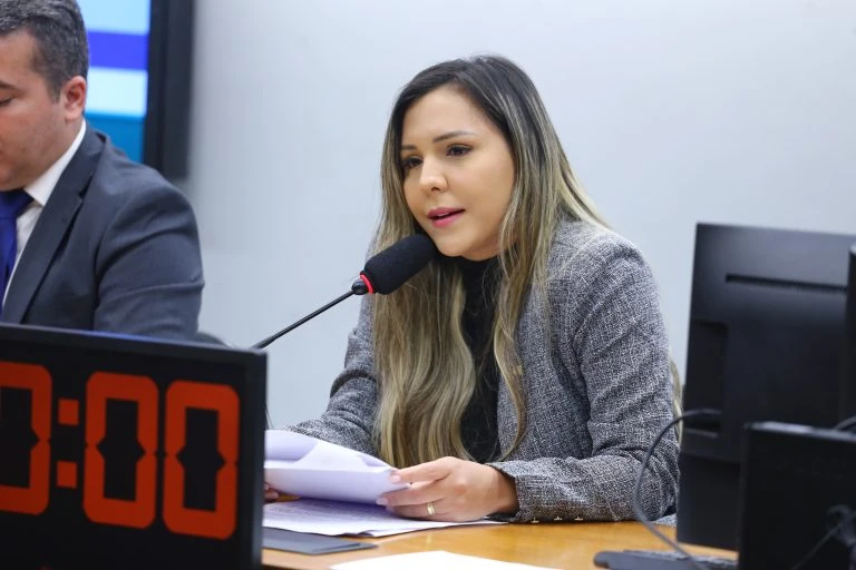 Comissão aprova selo para identificar empresa que valorize trabalhador com autismo