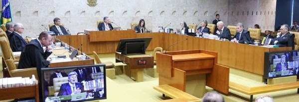 Barroso pede vista e adia julgamento sobre responsabilidade de big techs