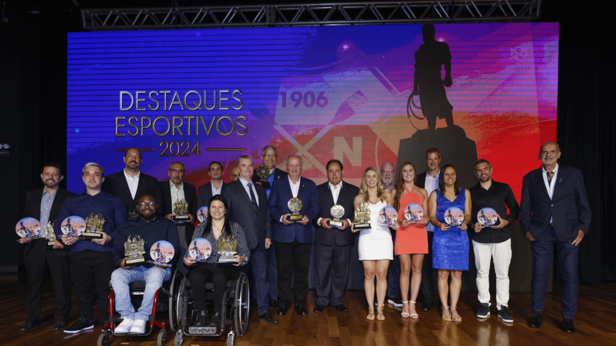 Profissionais da imprensa gaúcha são homenageados no ‘Destaques Esportivos 2024’