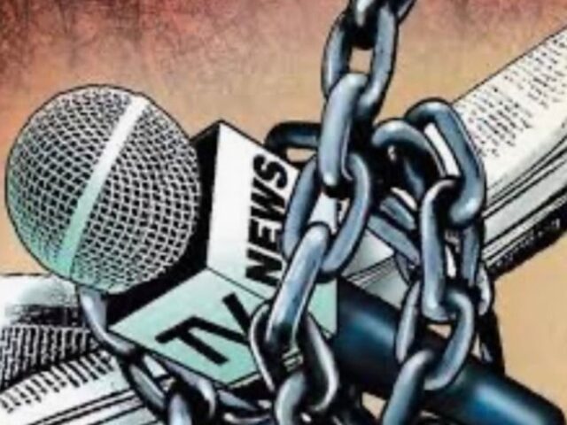 Relatório da FENAJ, com dados de ataques a jornalistas no Brasil e no mundo é pauta do Tambor da Aldeia