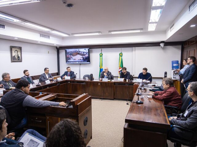 Na Subcomissão para Retomada dos Negócios, entidades relatam que empreendedores gaúchos estão desamparados