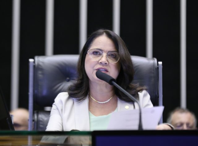 Projeto regulamenta mediação para conflitos trabalhistas