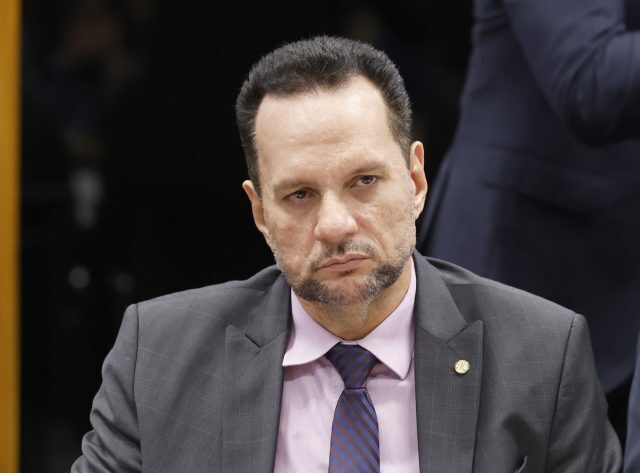 Projeto amplia para seis meses a licença-maternidade de trabalhadoras da iniciativa privada