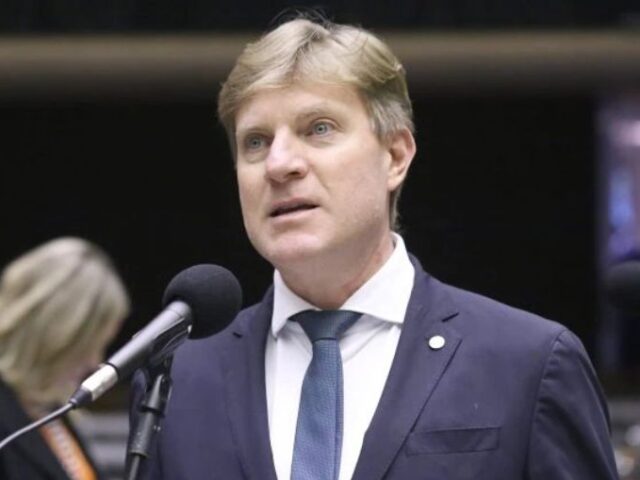 Câmara dos Deputados aprova projeto que altera a Lei da Empresa de Crédito